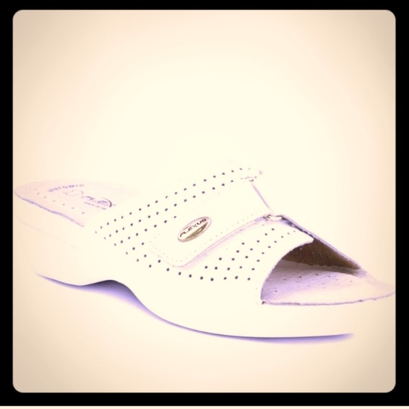 HP 10/20 NWT FLEXUS Kea Suede Slide Sandal. Size11 - Picture 3 of 7